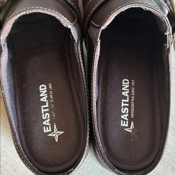 Eastland Women’s Brown Clogs 9.5 Vintage Explorer Bohemian Wanderer Style Y2K - Picture 5 of 9